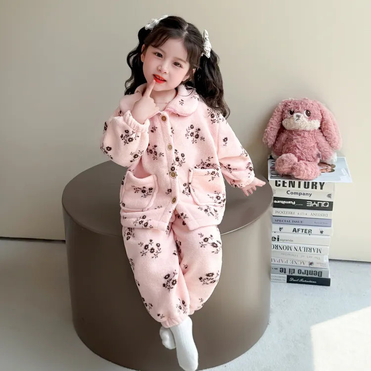 女童睡衣套装2025新款法兰绒秋冬家居服女宝宝翻领开衫保暖珊瑚绒