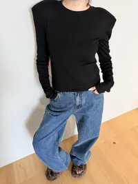 KIOKWANG//经典款休闲百搭修身垫肩长袖上衣针织圆领T恤