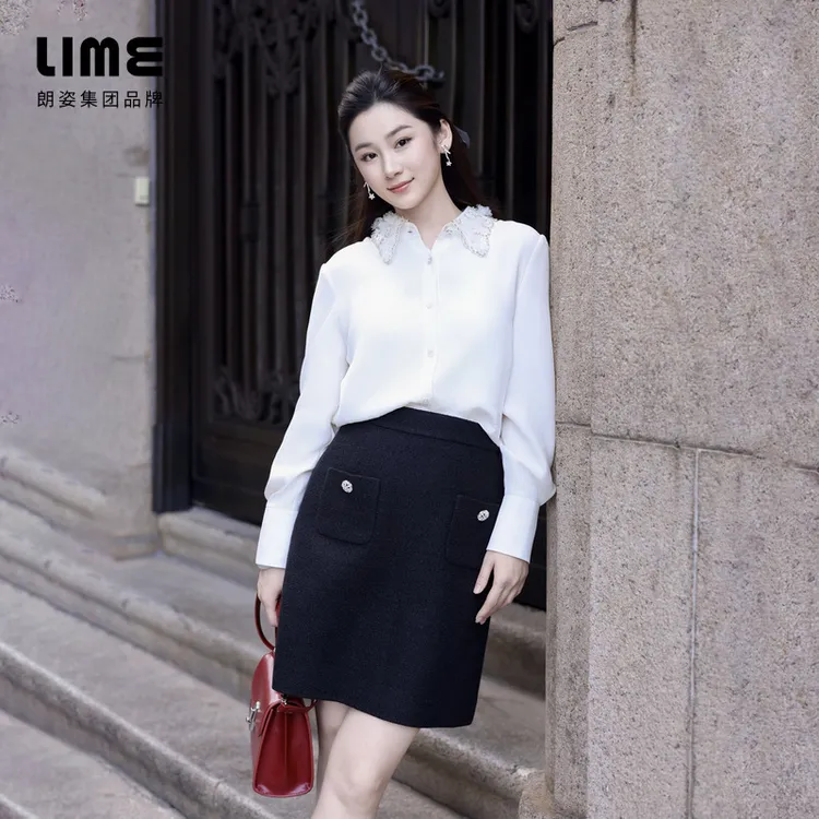 莱茵朗姿优雅蕾丝翻领梭织衬衫米白色LDGD9BWBL902