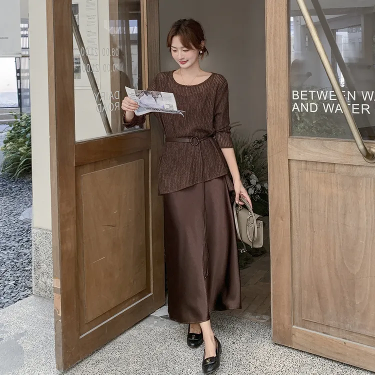 咖色镂空罩衫吊带连衣裙两件套女2025早秋高级感轻熟风气质套装裙