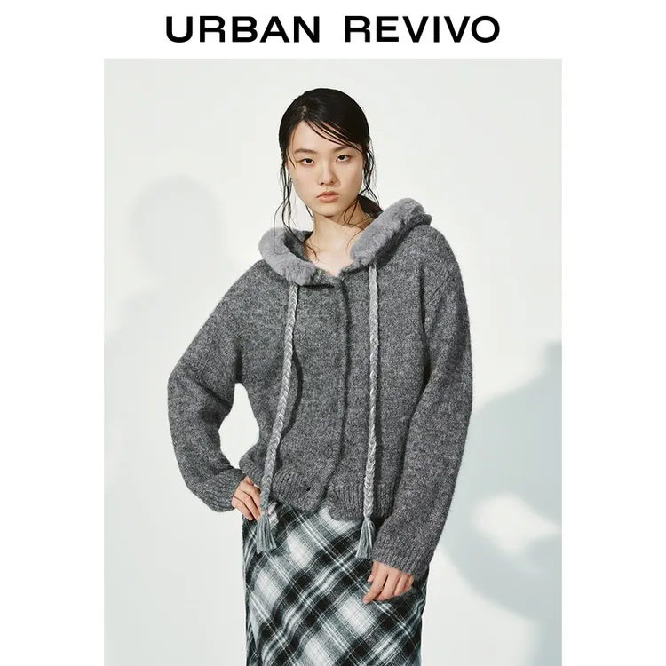 UR2025冬季新款女装休闲毛绒连帽编绳流苏针织开衫UYY950158