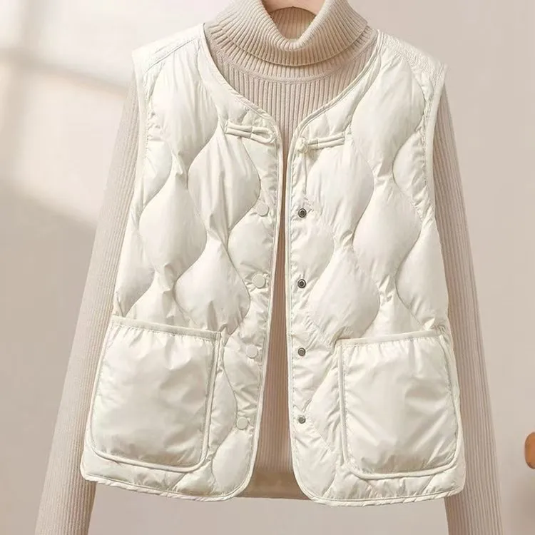 轻薄保暖马夹2025冬季新款女装时尚简约风修身单排扣短款叠穿马甲