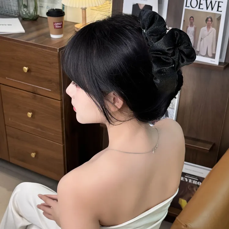 轻奢闪光褶皱小抓夹气质网红发夹女时尚百搭发卡复古法式头饰发饰