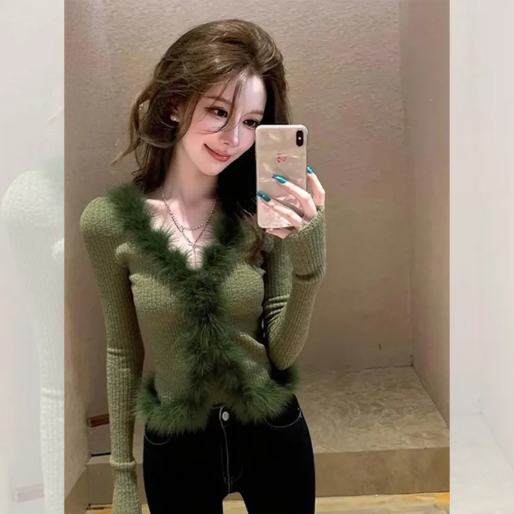 别致独特漂亮绿色内搭小衫女装秋冬毛领针织打底衫洋气高贵上衣服