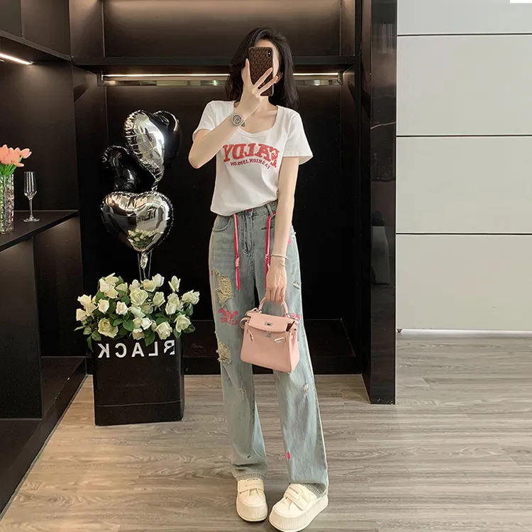 休闲套装女装2025新款爆款白色显瘦珠片字母刺绣T恤破洞牛仔裤潮