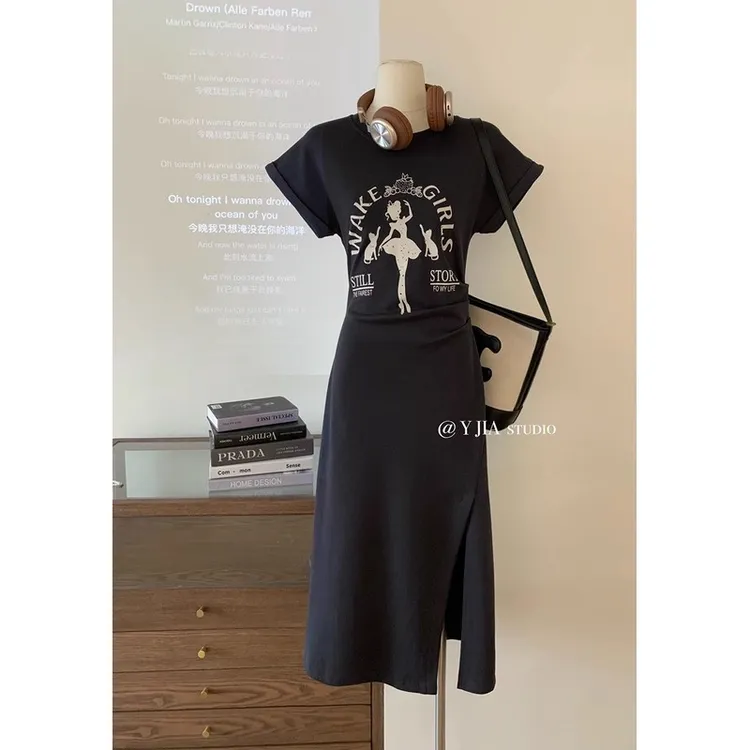 纯欲风辣妹侧边开叉连衣裙女夏季设计感小众褶皱修身显瘦包臀长裙