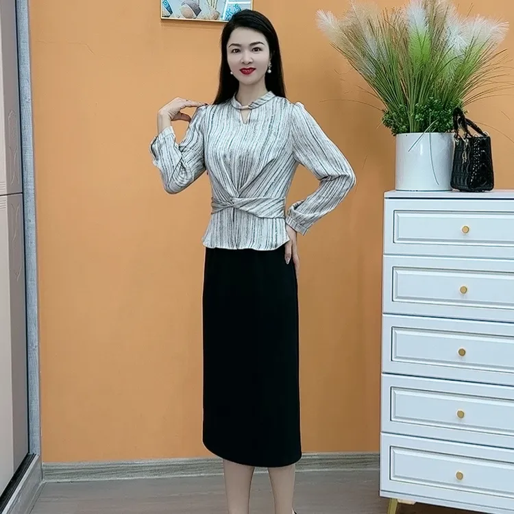 Y226秋季新款时尚减龄气质米色收腰大码拼接假两件女装连衣裙