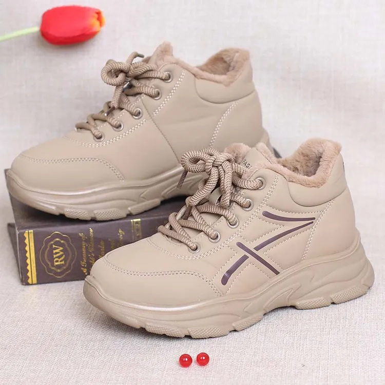 老北京布鞋女棉靴毛靴冬天休闲风女士棉鞋时尚年轻冬款老年人棉鞋