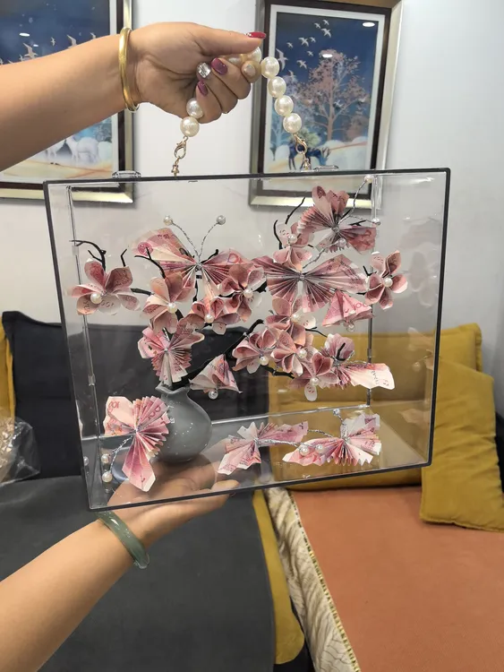 亚克力手提花盒可DIY用于鲜花花束插花的精美礼盒透明手提箱批发