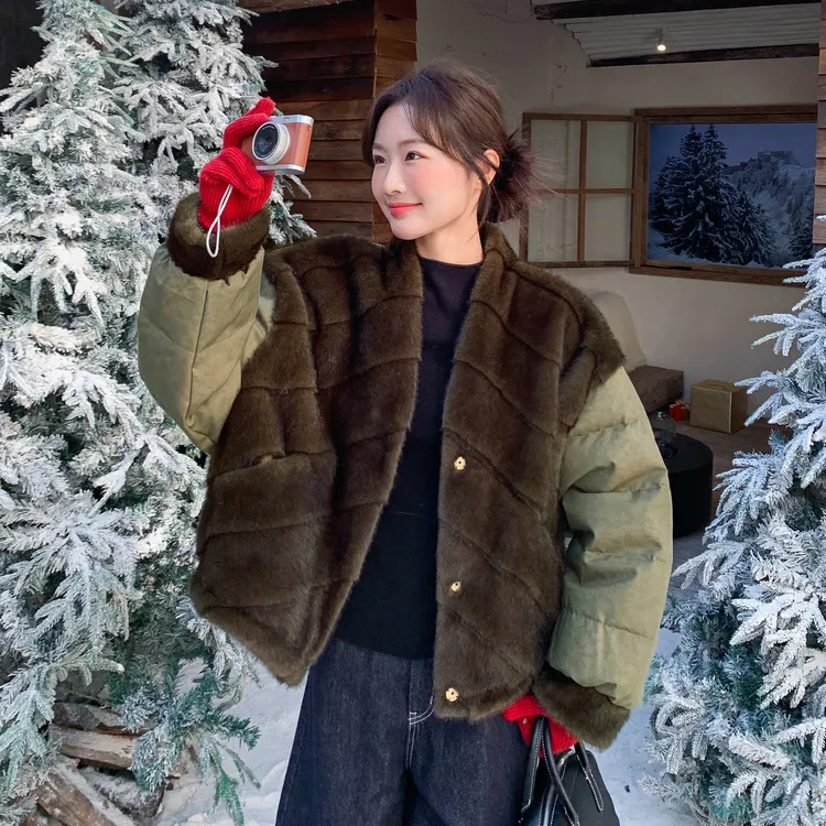 军绿色毛绒拼接个性保暖羽绒服女2025冬季新款90白鸭绒复古短外套