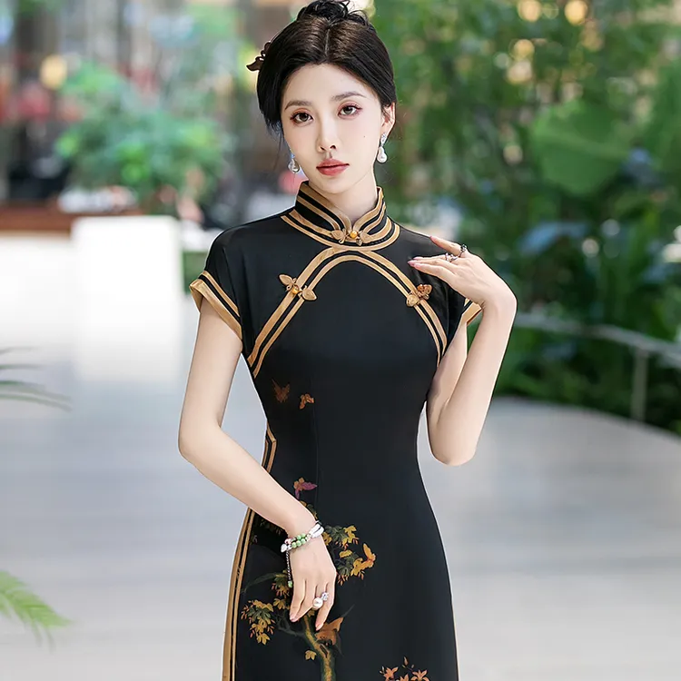 新中式旗袍日常可穿2025夏季素雅国风礼服高端老上海改良长款裙子