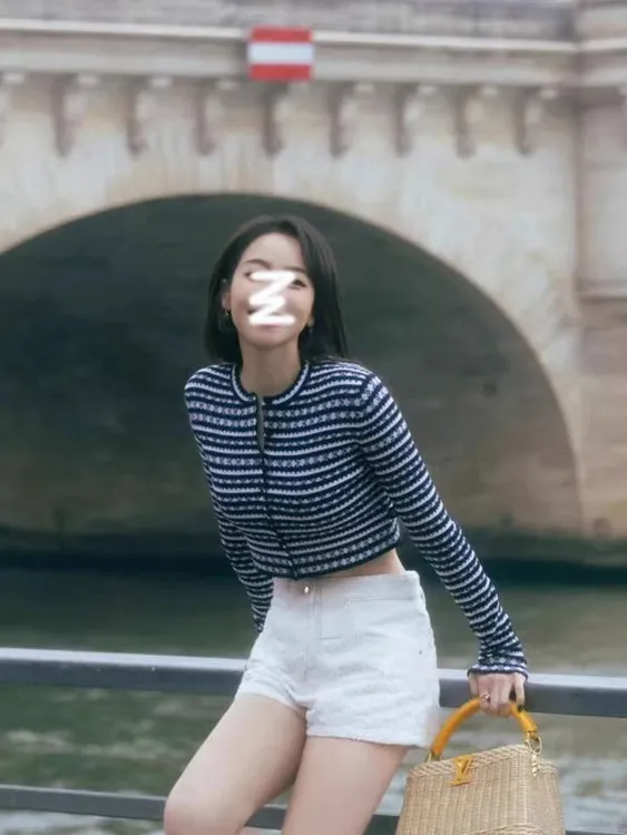 韩系氛围感穿搭条纹毛衣女初秋2025新款显瘦短款针织开衫外套上衣