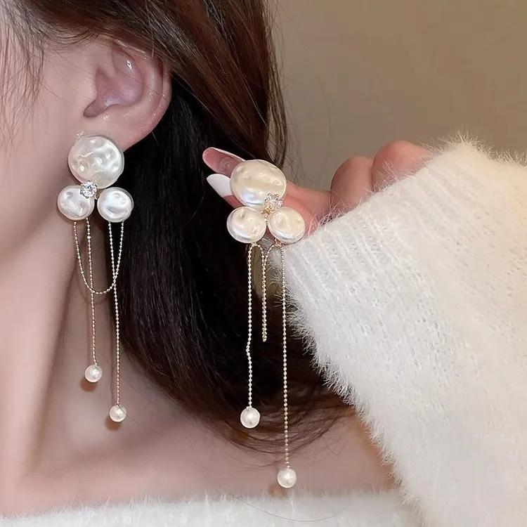 铜合金耳饰 不规则珠珠花朵耳环长款流苏耳钉轻奢法式高级感耳饰