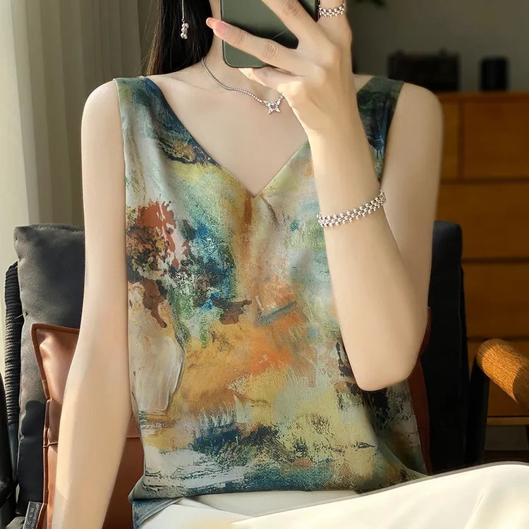 新款时尚印花V领吊带背心女内搭打底配西装季丝滑缎面外穿上衣夏