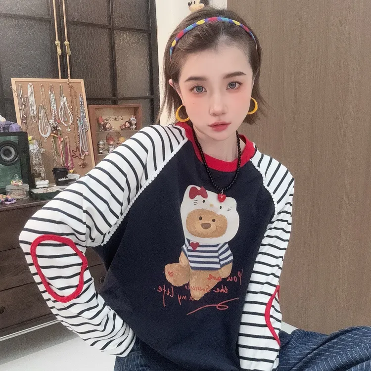 Apr.【KT熊】秋季新款设计师感条纹拼接时尚数码印卡通T恤女25ST533