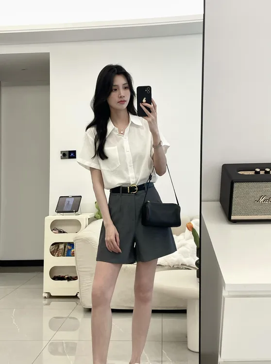 【匆匆一夏】简约通勤时尚套装短袖白色衬衫高腰灰色西装短裤两件套