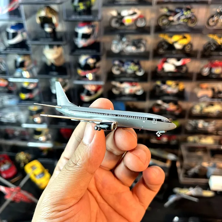 1：400比例合金飞机波音737-800马斯克X专机成品金属模型摆件