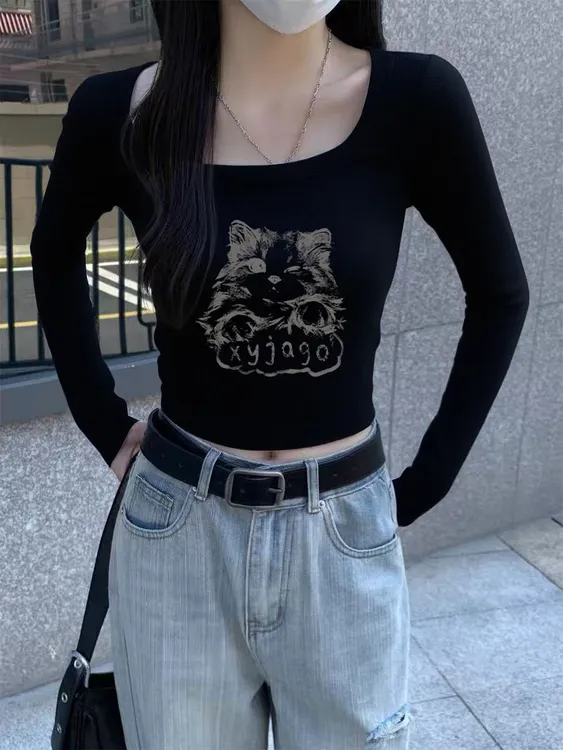 黑色方领长袖纯棉t恤女短款修身显瘦内搭打底春秋新款独特小上衣