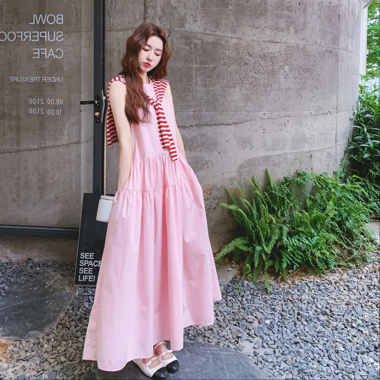 今年流行爆款粉色连衣裙女夏季2025新款收腰条纹披肩无袖背心长裙