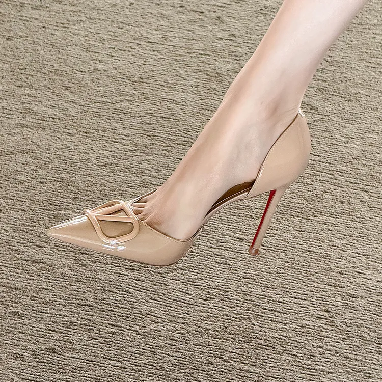 裸色红底高跟鞋女2025爆款洋气百搭性感侧空尖头细跟单鞋女不累脚