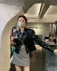 白荞一  2025秋季新PU定制金扣黑色皮衣女休闲短外套女