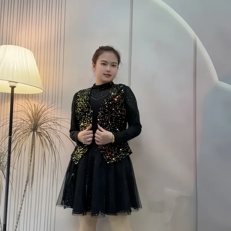 【曼舞初曦】2025春季新款广场舞亮片马甲跳舞上衣女