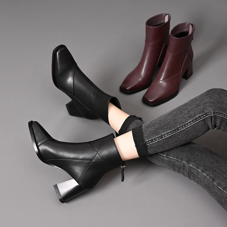 粗跟短靴女2025新款高跟冬季加绒棕色瘦瘦靴英伦风复古马丁靴