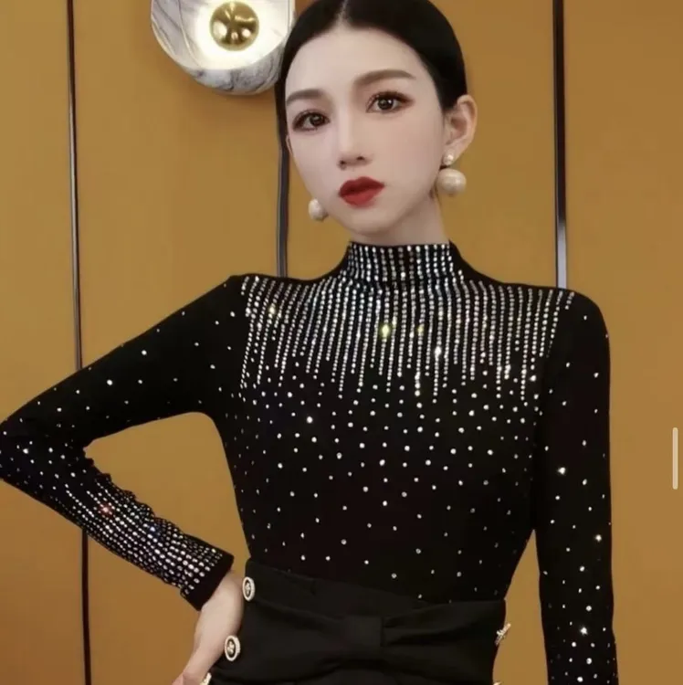 【新疆包邮】浪漫雨滴半高领打底衫女内搭秋冬时尚烫钻上衣修身显瘦