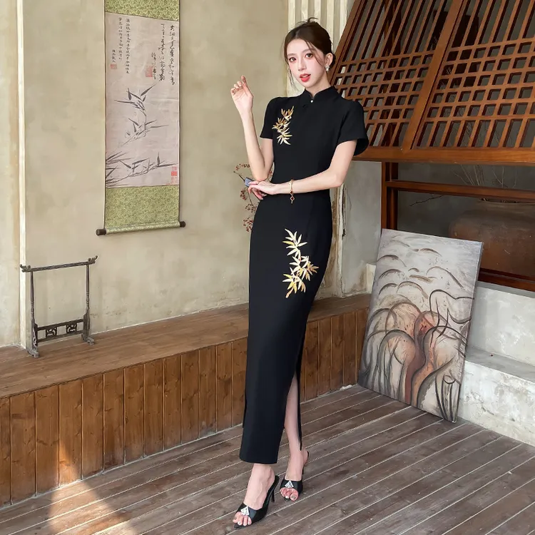 画报夫人 2025夏新款自制新中式刺绣旗袍弹力西装连衣裙 短袖金竹