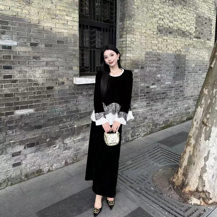 【猫七七】2025早秋新款洋气时尚百搭拼接蕾丝半身裙套装Q53TZW5066