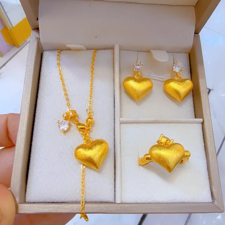 铜合金亚克力项链 古法金子同款三件套首饰网红气质爆款高档金色