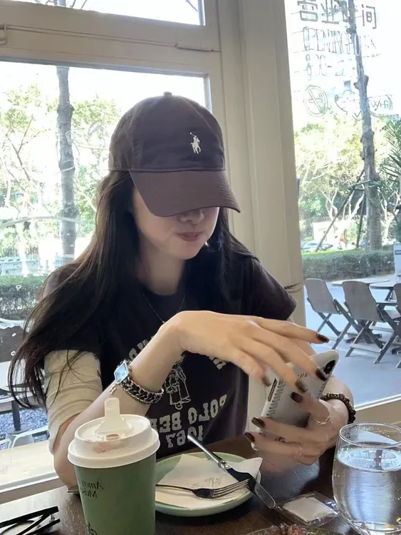 2025春季新款韩系字母印花卡通单色圆领T恤百搭复古阔腿牛仔裤