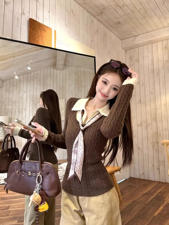 设计感拼接假两件内搭麻花毛衣针织衫女秋冬短款复古长袖打底上衣