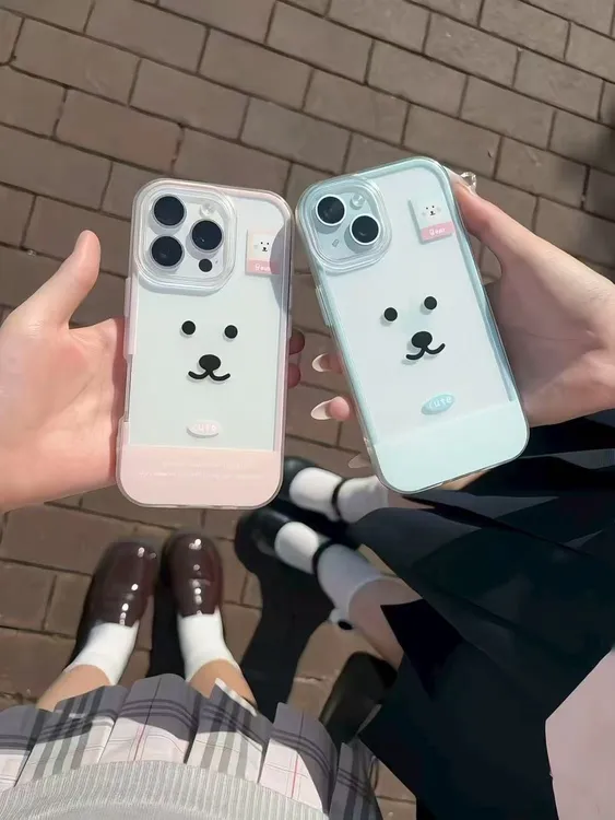 可爱自嘲熊表情适用苹果16Promax新款15手机壳14卡通13女12保护套