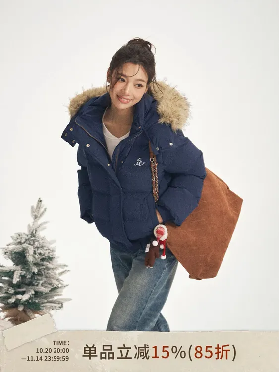 iNSLiiSA连帽毛领藏青色时尚棉服女小个子复古设计感加厚外套冬季