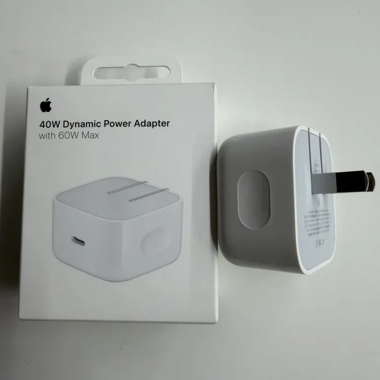 苹果 40W 动态电源适配器 动态峰值 60W 1Phone 17充电头折叠插头