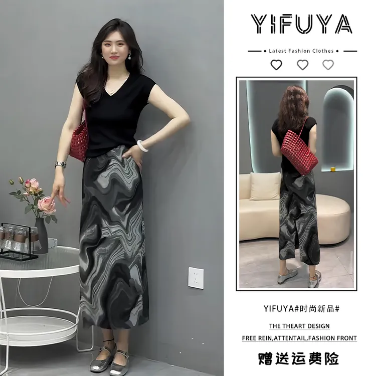 2025年夏季盐系高级感T恤上衣印花开叉鱼尾高腰包臀半身裙两件套