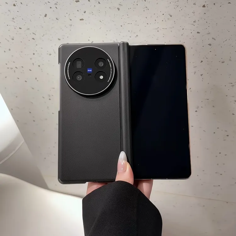 适用VIVOXFold5手机壳新款全包素皮磁吸双中轴保护壳高级感时尚
