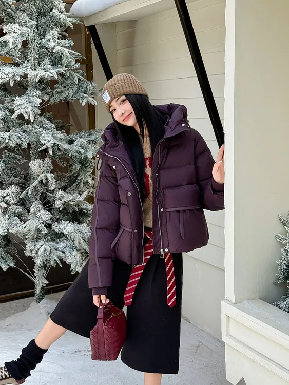 【原创设计新款】2025欧货新款爆款羽绒服女短款秋冬潮流082时尚