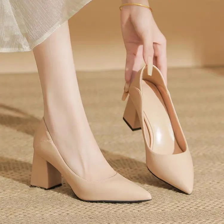 软皮高跟鞋女粗跟2025新款尖头裸粉色职业工作鞋不磨脚不累脚单鞋