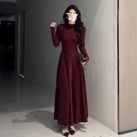 红色法式半高领针织连衣裙子女秋冬季2025新款配大衣内搭打底长裙