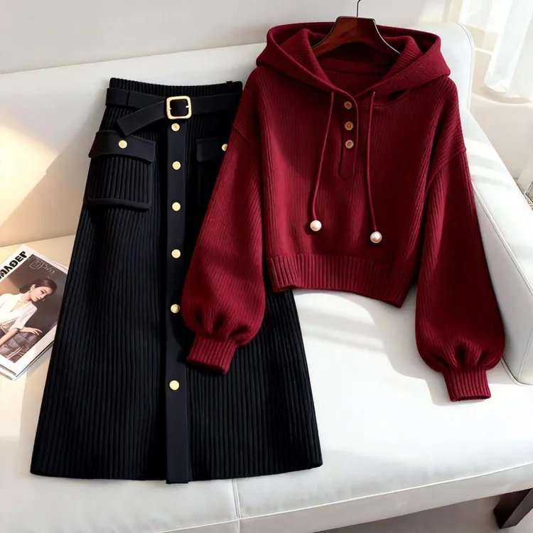 小众别致红色连帽抽绳纯色卫衣女款秋季新款休闲百搭半身裙两件套