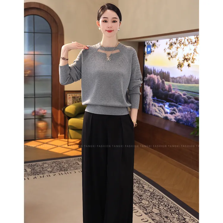 2025秋冬新款【QQ-1212JR】天丝醋酸羊毛灰色烫钻圆领镂空针织上衣