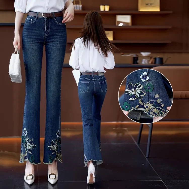 2025年新款微喇牛仔裤女高腰显瘦喇叭裤时尚百搭休闲马蹄裤子刺绣