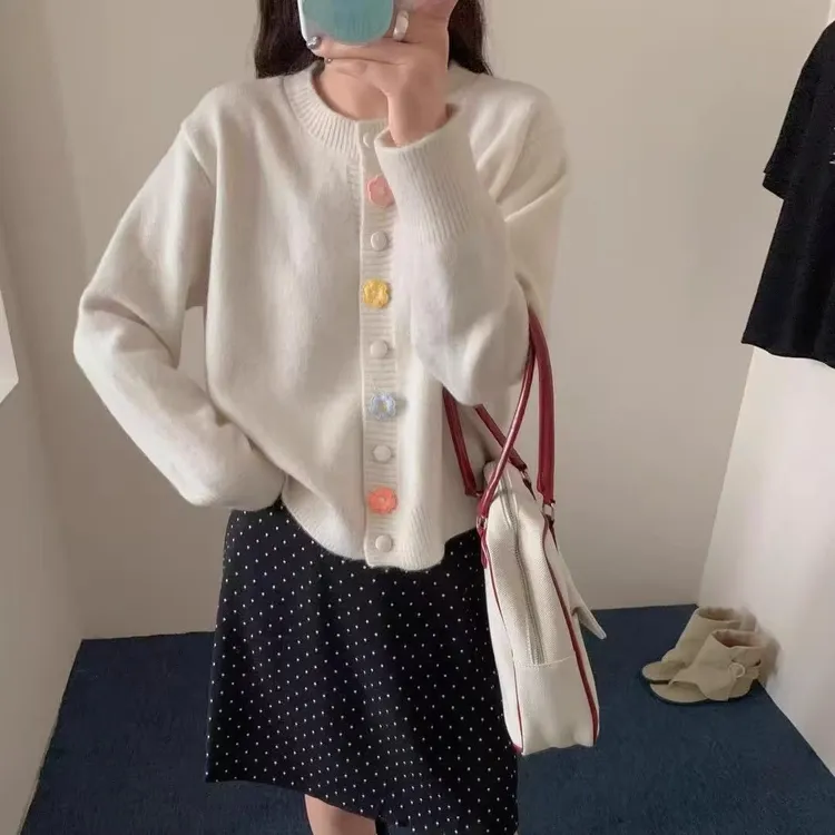 网红韩版甜美软糯彩扣毛衣开衫女秋季新款温柔减龄针织外套上衣潮