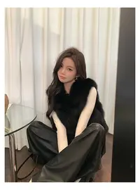 【游鹿鹿】 ‘云朵马甲’新款轻奢狐狸毛马甲外套YT 727