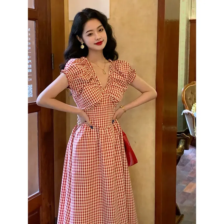 罗马假日法式V领高腰显瘦格子连衣裙夏新款花边修身长裙