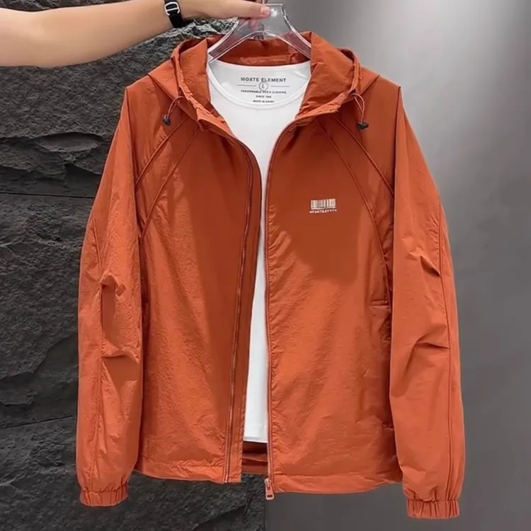 秋季高级感外套男士连帽冲锋衣春秋季新款潮流百搭微宽松工装夹克