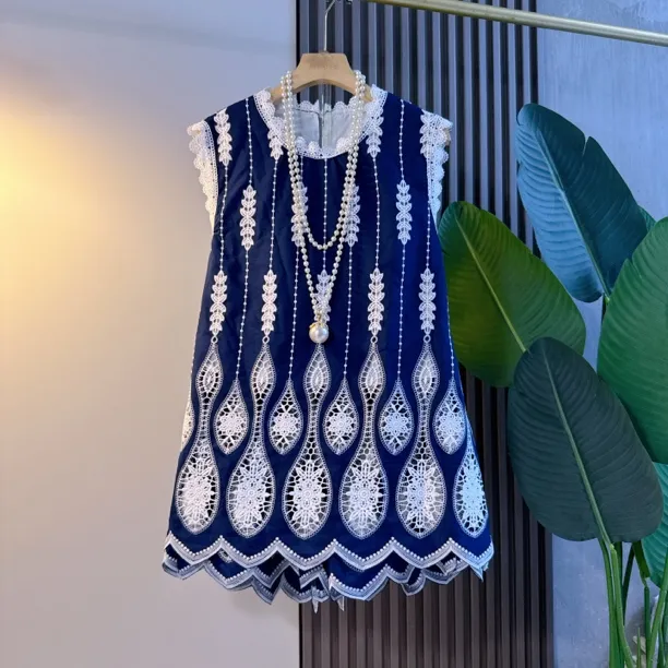 复古风夏季时尚新款大码女装蕾丝绣花镂空衫短裤套装国风宽松气质