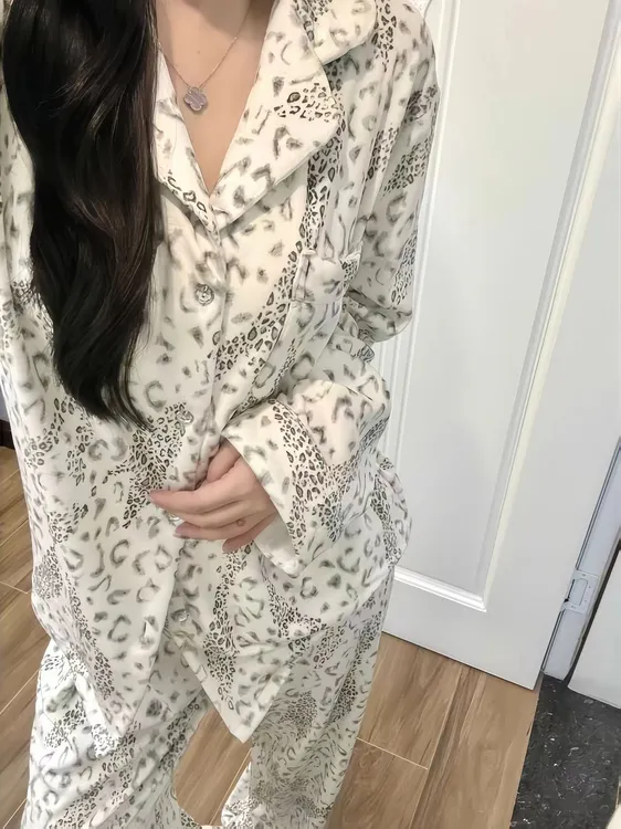 豹纹海岛绒睡衣女款爆款2025新款秋冬高级感加厚套装家居服可外穿